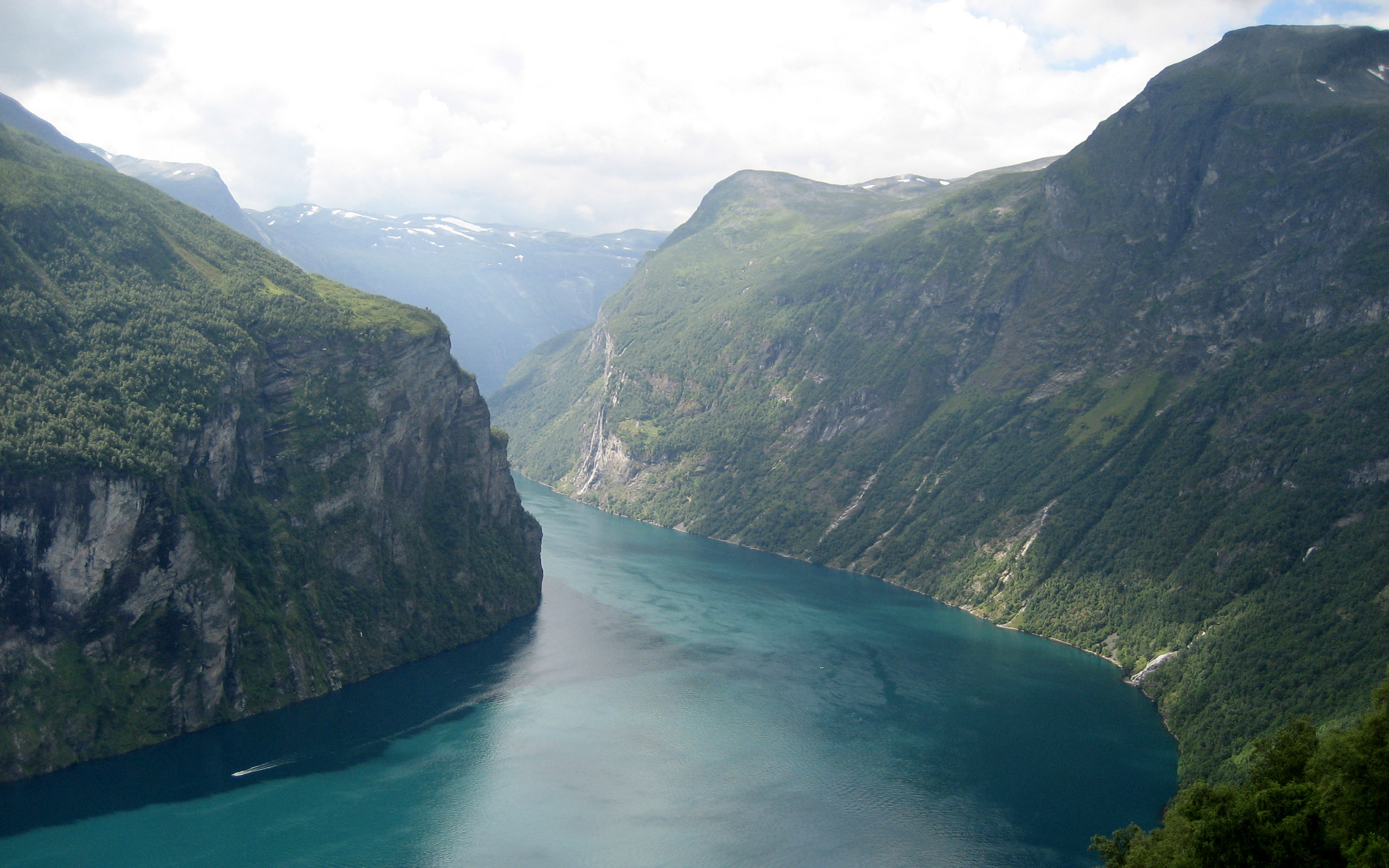 01040 Fjordofart 2560x1600