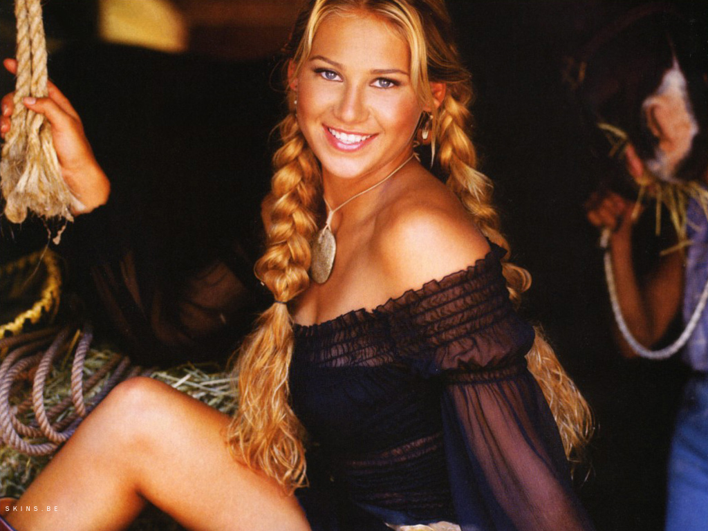 Anna Kournikova 1024x768 560