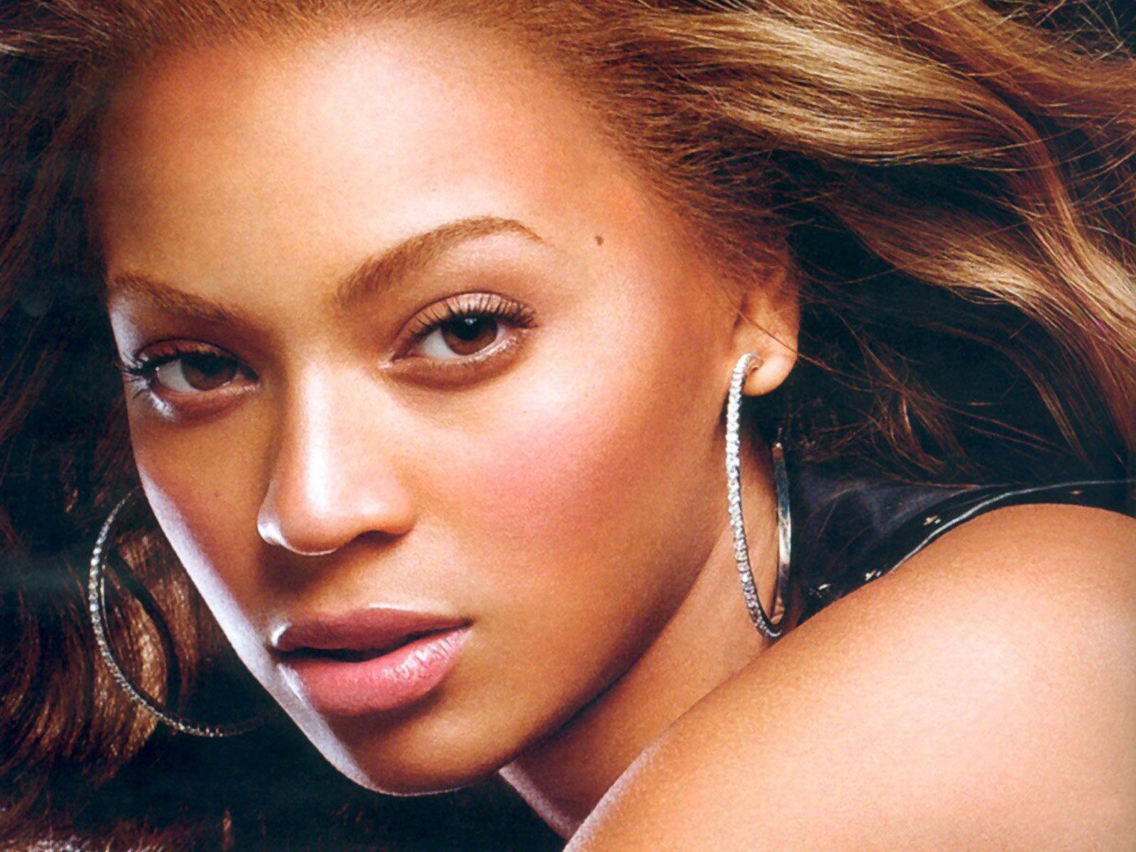 Beyonce421600x1200