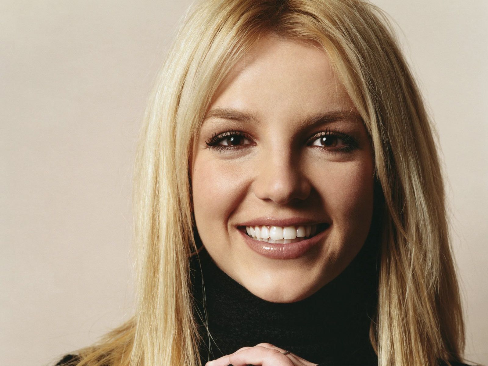 Britney1771600x1200