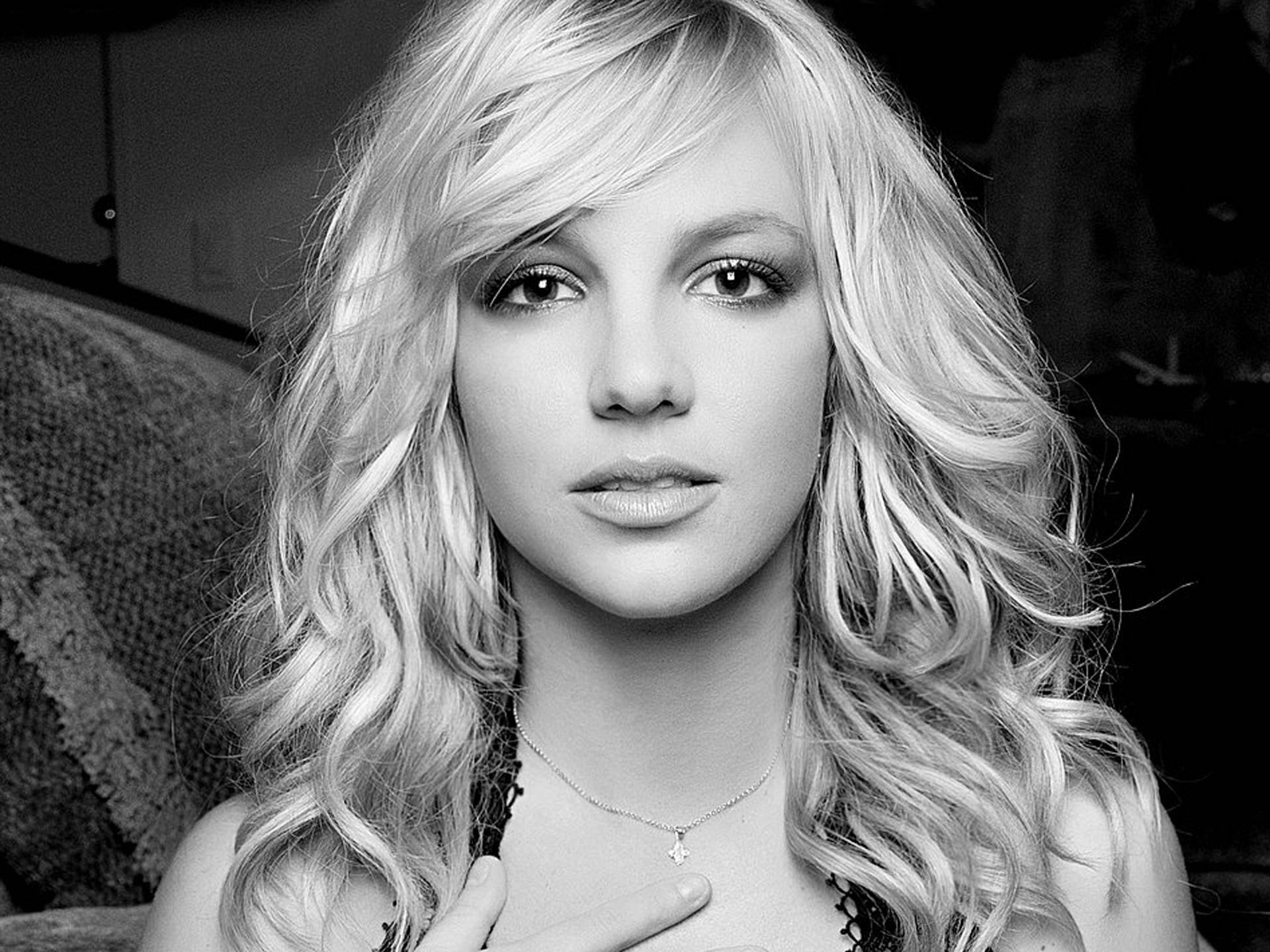 Britney2511920x1440