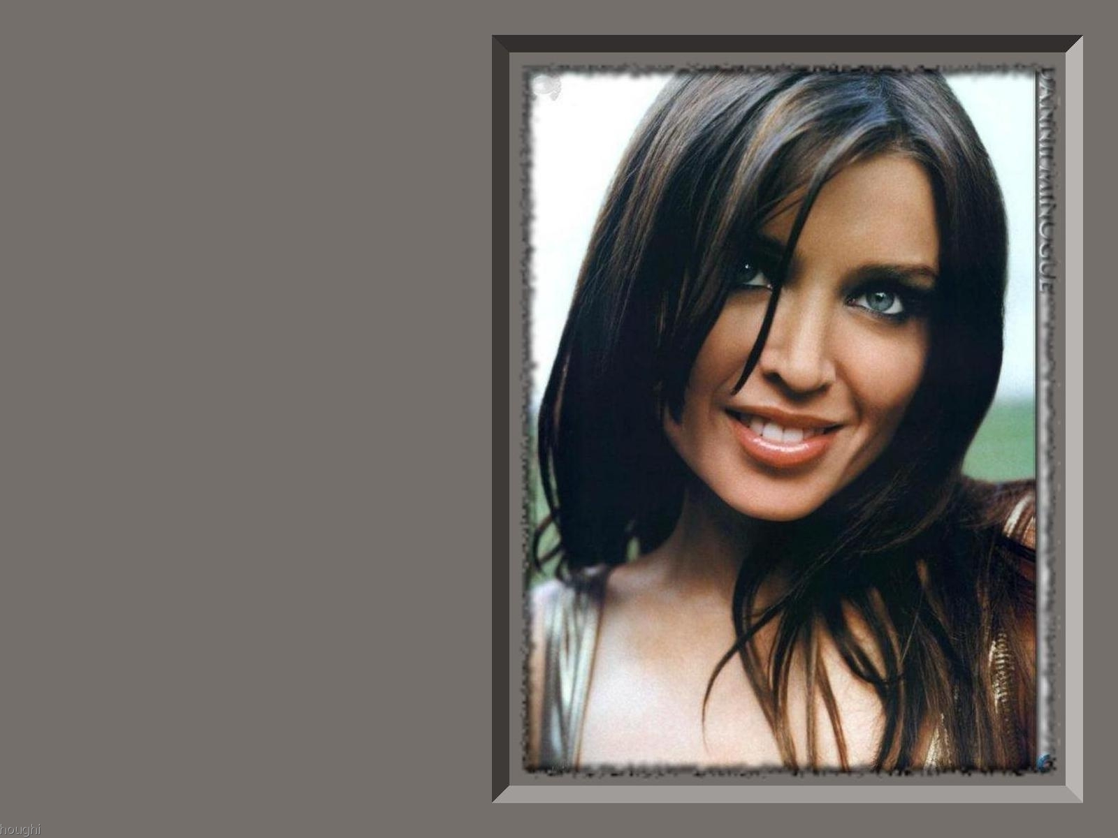 Danii Minogue Closeup 678801
