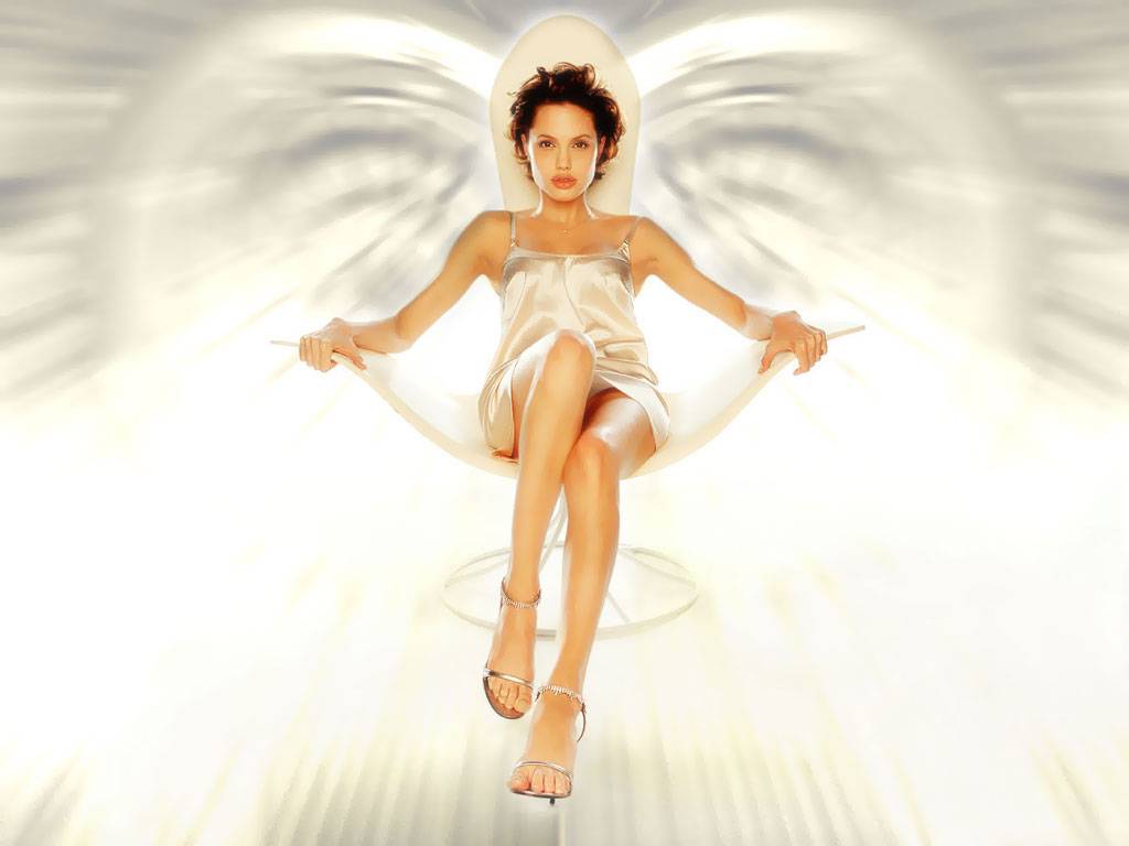 Jolie451024x768
