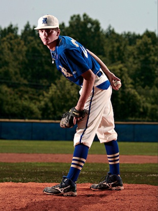 Riverside-pitcher-Stephen-Gant-Flickr.jpg