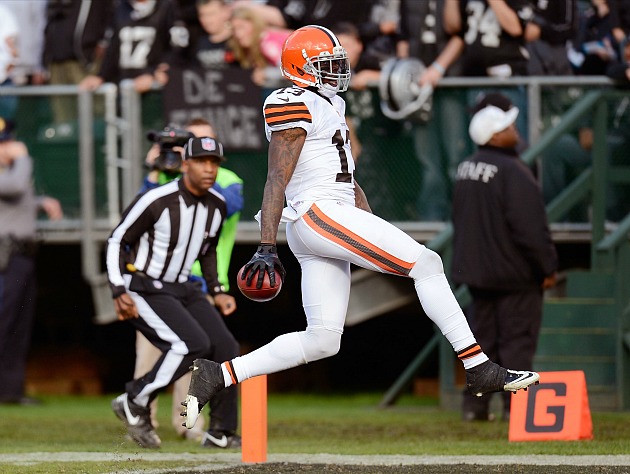 Josh-Gordon-breaks-the-plane-Getty.jpg