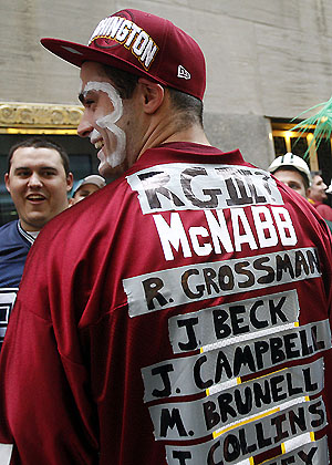Style-points-awarded-to-this-fan-US-Presswire.jpg