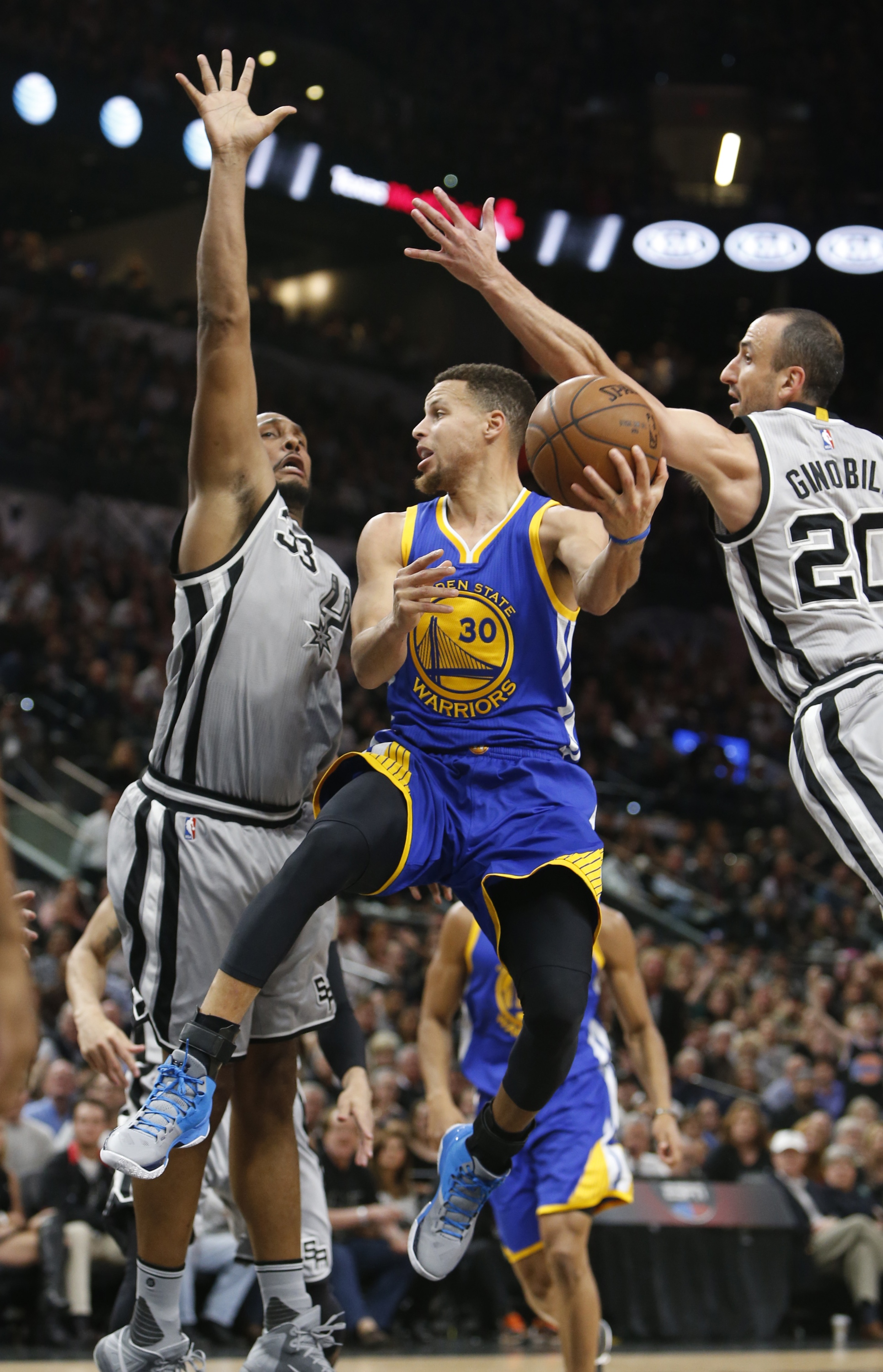 golden-state-warriors-v-san-20160320-021124-663.jpg