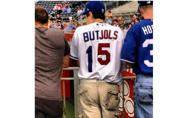 cardsroyalssplit0530.jpg
