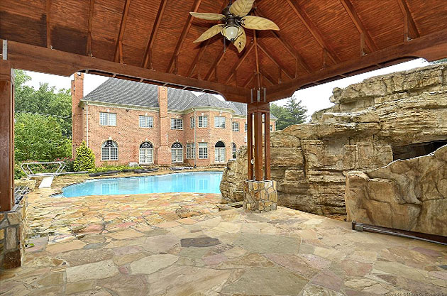 PatioGrotto72512.jpg